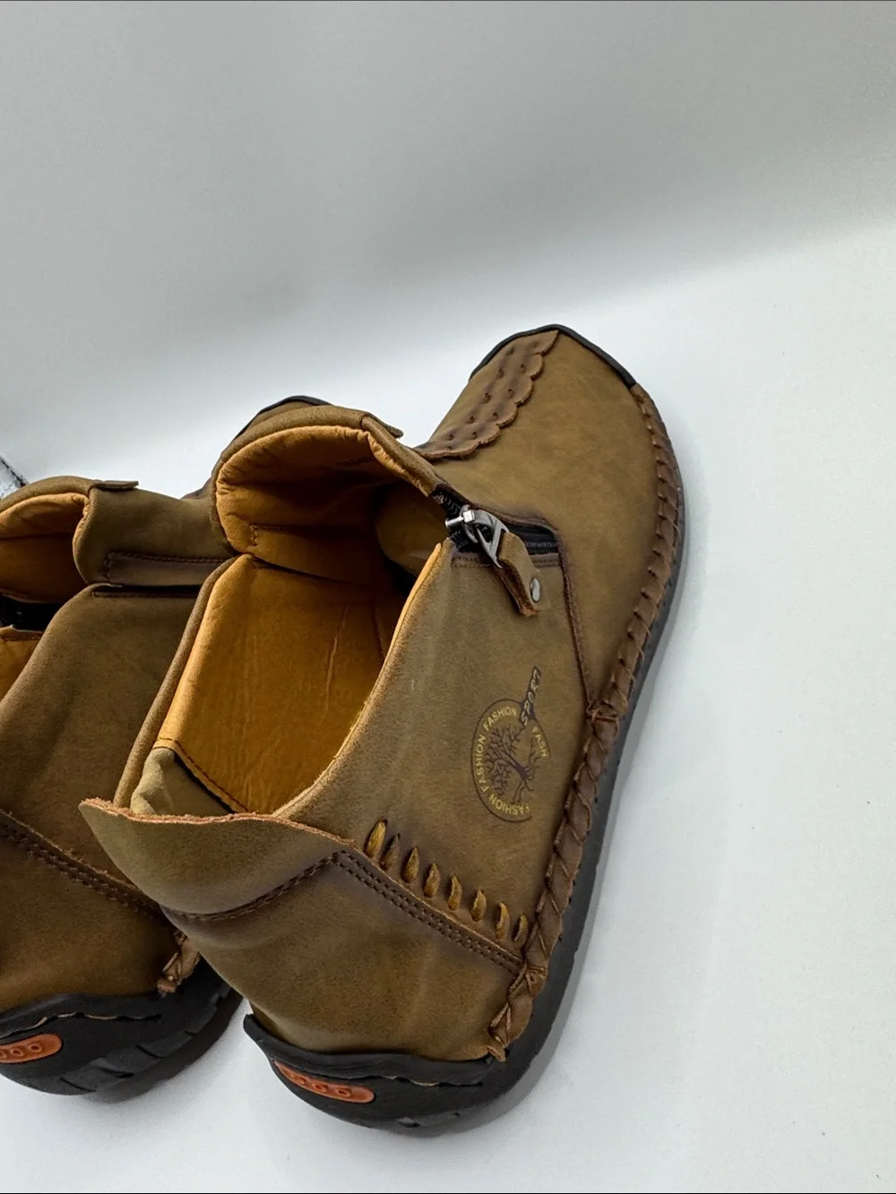 New Men's Casual Brown Zip Moc Shoes SZ US11.5